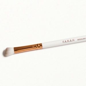 F.A.R.A.H Medium Angled Shading 55E Rose Gold Collection
